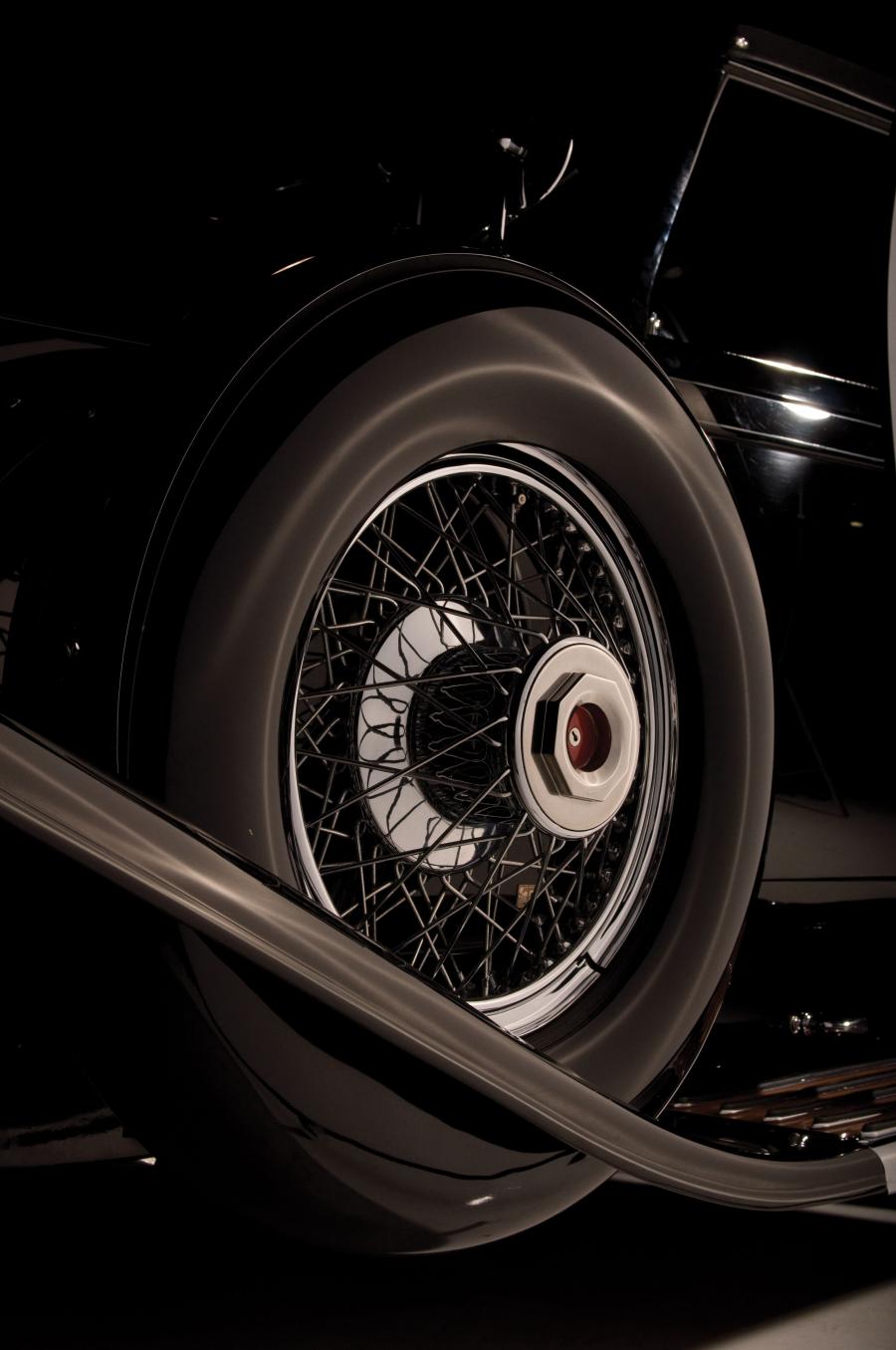  Duesenberg J202/2222 Convertible Sedan LWB by Murphy 1929 года  (фото 17 из 34)